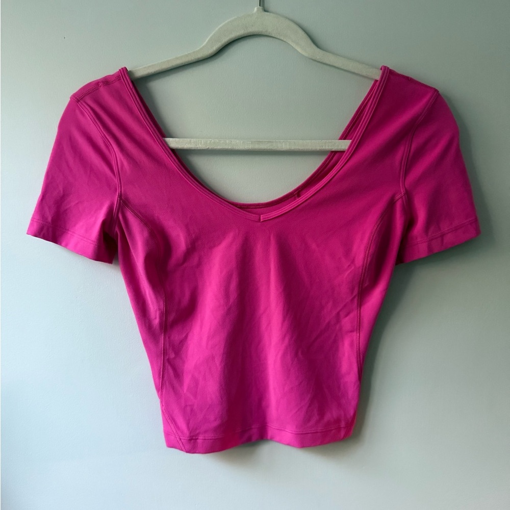 Lululemon short sleeve shirt